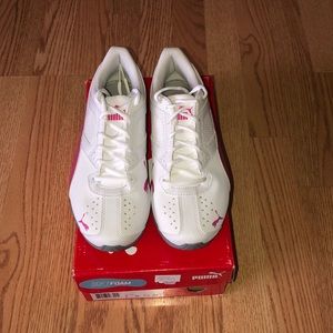NWB puma tazón 6 size 7.5